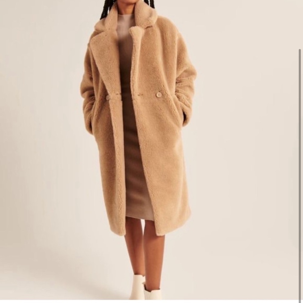 BRAND NEW - ABERCROMBIE OVERSIZED LONG LENGTH SHERPA TEDDY COAT